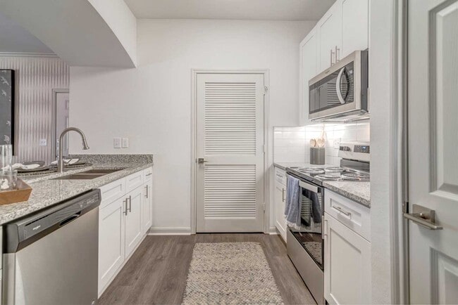 Photo - Cortland Ridglea