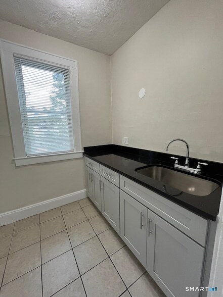 Photo - 232 Enfield St Unit 3