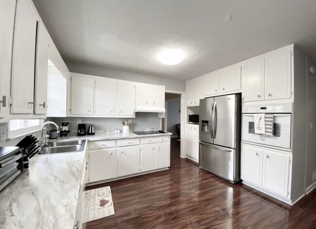 Photo - 175 Michael Dr Unit ID1341824P