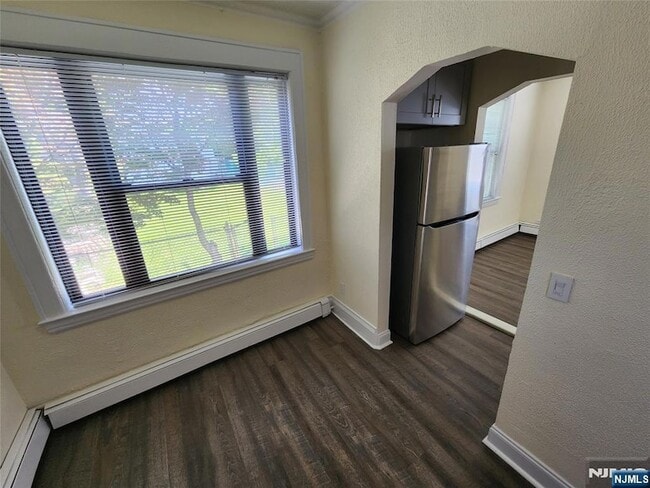 Photo - 432 Broad Ave