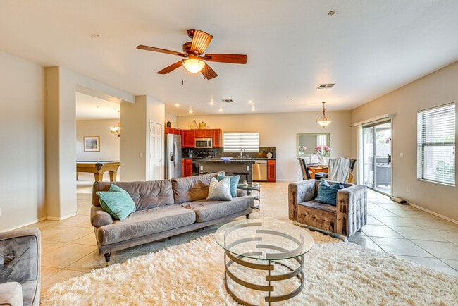Building Photo - 9443 E Whitewing Dr Unit SI ID1546493P