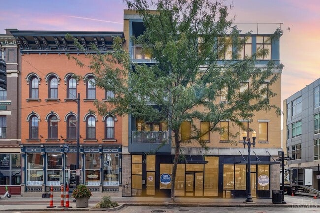 Building Photo - 1326 Vine St