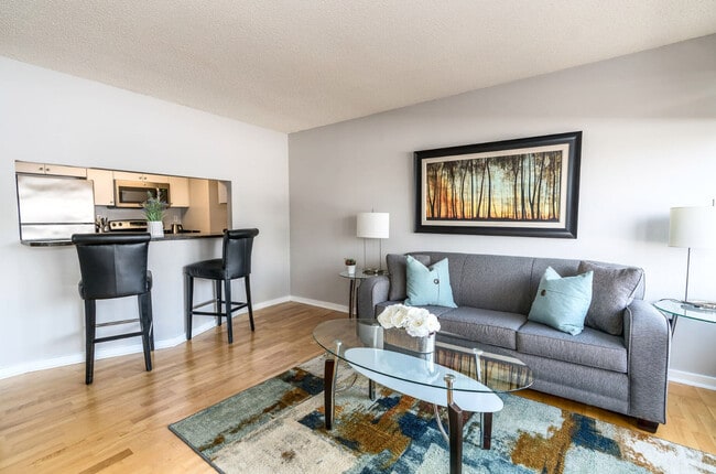 Photo - 127 Greyrock Pl Unit SI FL7-ID1050369P