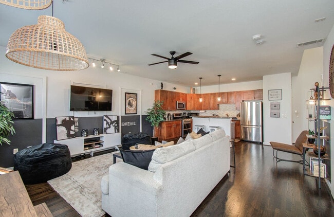 Photo - 2216 Chenevert St Unit ID1256832P