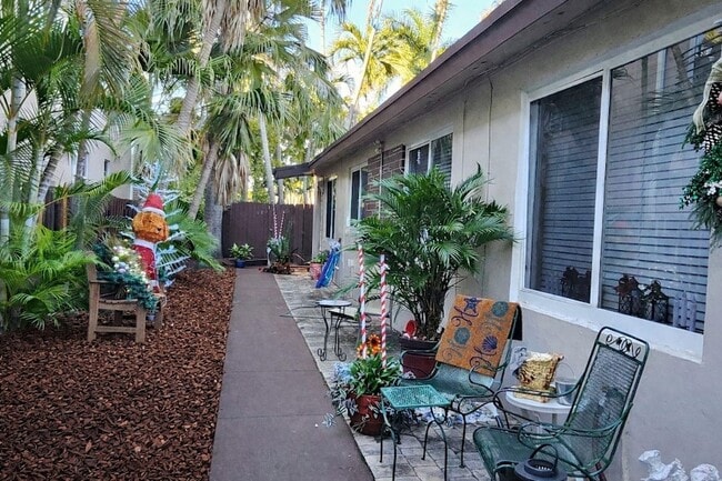 Photo - 1405 NE 17th St