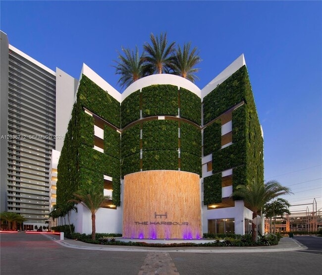Photo - 16385 Biscayne Blvd Unit 519