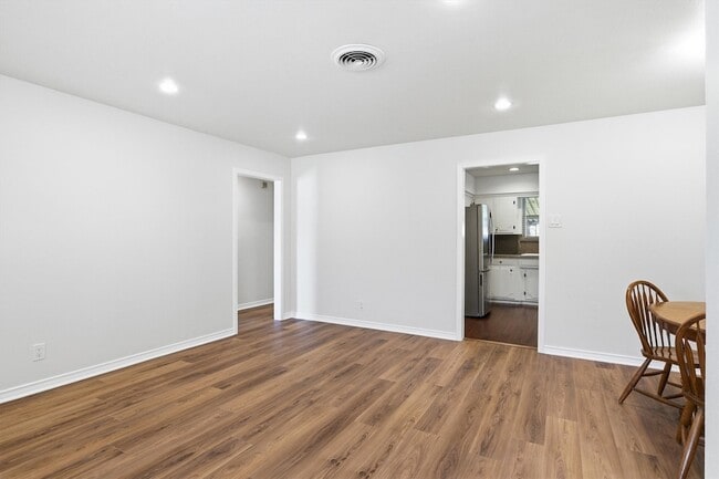 Photo - 8739 Ukiah Dr