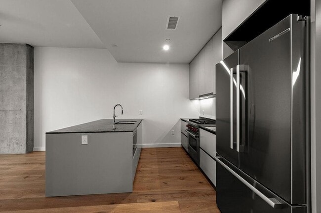 Photo - 610 Davis St Unit 3310