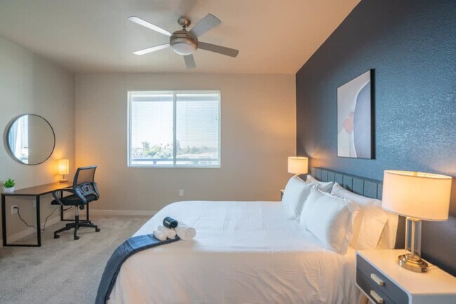 Photo - 1980 E Broadway Rd Unit ID1263013P