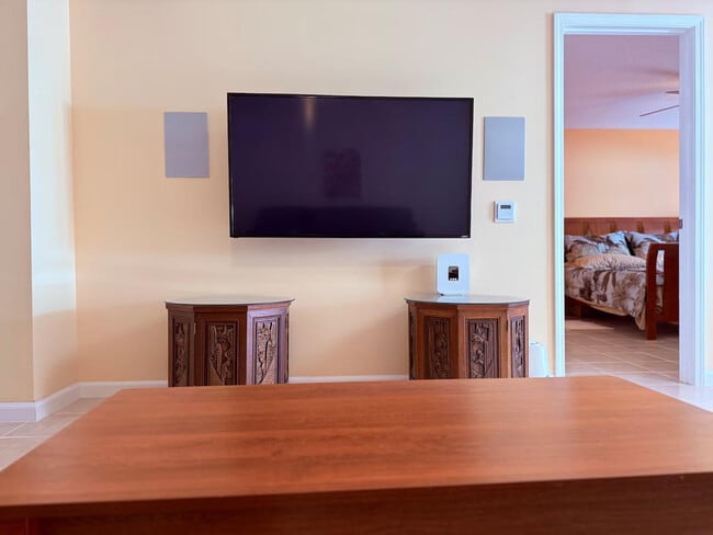 Building Photo - 128 Deer Hound Trail Unit SI ID1473246P