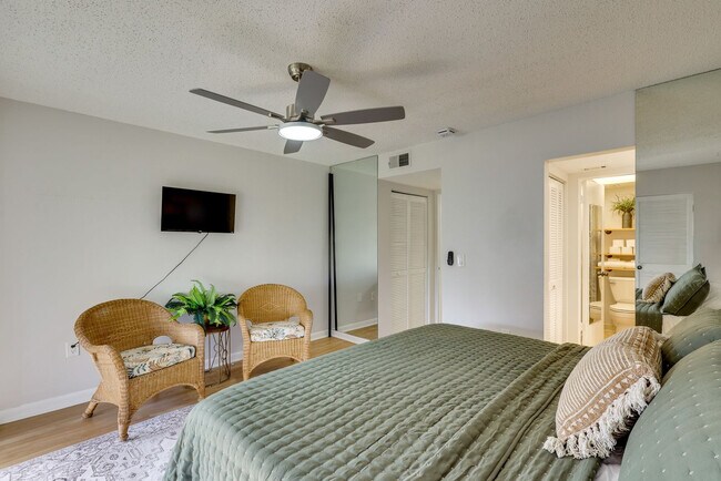 Photo - 1028 Apollo Beach Blvd Unit SI FL1-ID1623793P