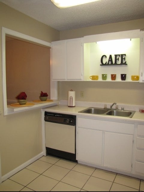 Kitchen - The Benton Apartment Homes