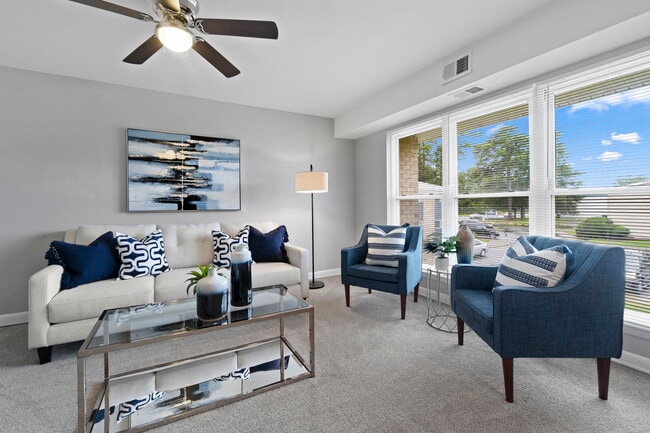 Photo - Marina Point