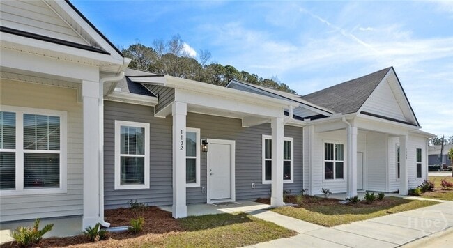 Building Photo - 300 GA-30