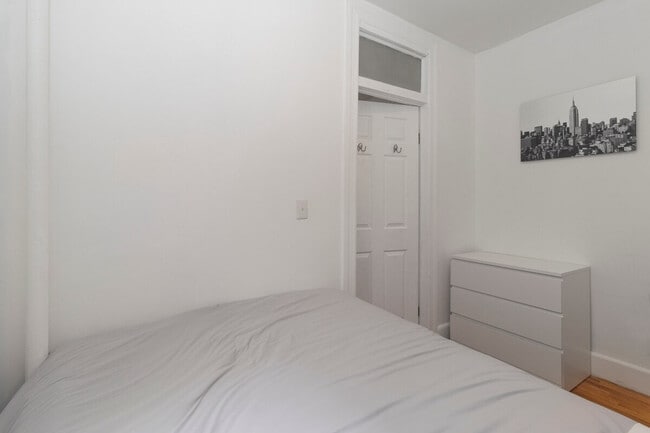 Photo - 322 E 93rd St Unit SI ID1032047P