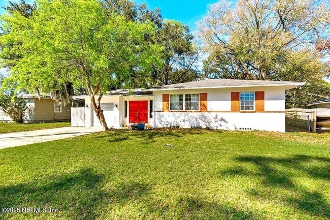Photo - 6545 Newcastle Rd