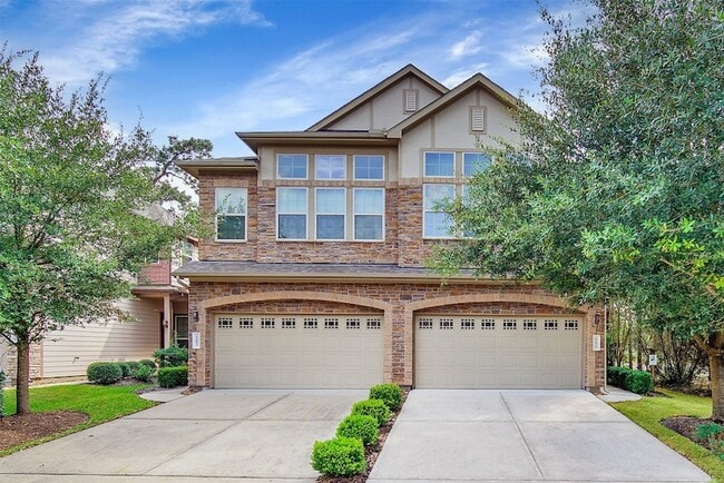 Photo - 111 Aventura Pl
