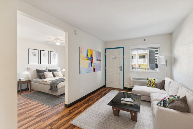 z-050126-Atrium Flats Nashville, TN | CorporateHousing