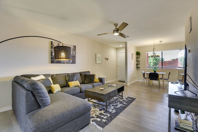 Photo - 12212 N Paradise Village Pkwy W Unit SI FL4-ID1580656P