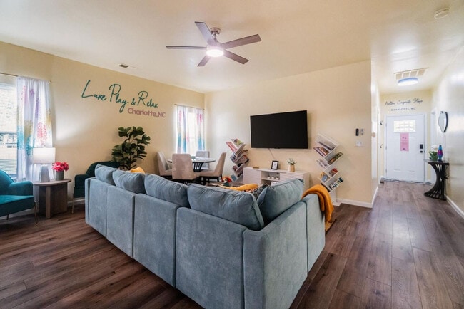 Photo - 3915 Westway Dr Unit ID1264834P