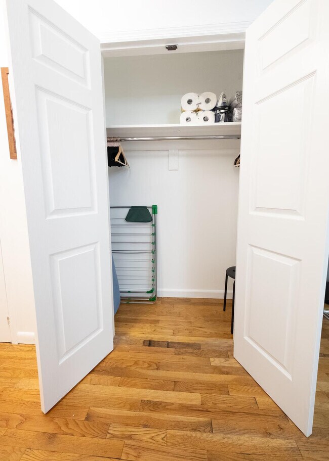 Photo - 305 E 95th St Unit SI ID1031998P