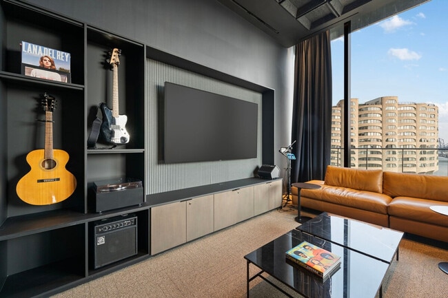 Photo - 234 W Polk St Unit ID1310544P