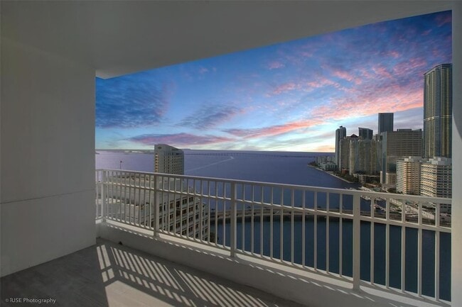 Building Photo - 701 Brickell Key Blvd Unit 2501