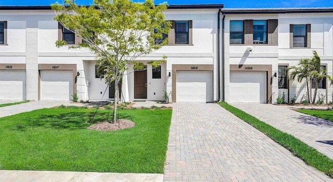 Building Photo - 8044 Gulfstream Ct