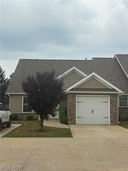 Building Photo - 1711 Blase Nemeth Rd