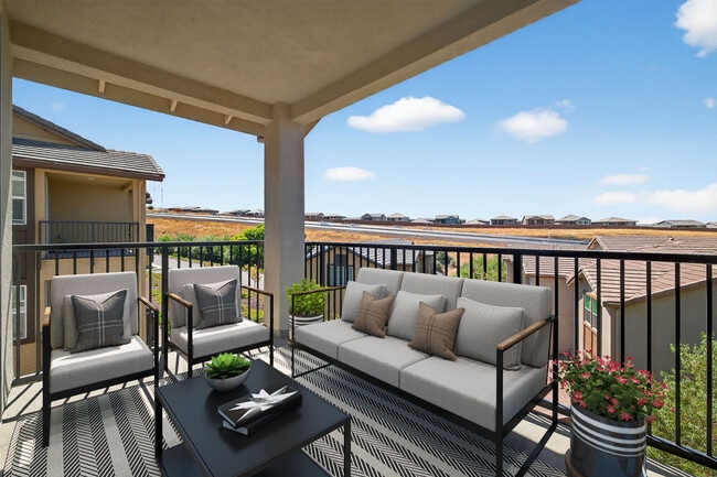 Photo - Pique at Iron Point