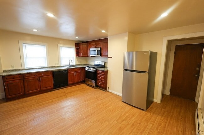 Photo - 61 Boylston St Unit 2