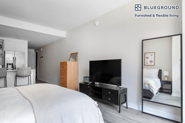 Photo - 949 1st St SE Unit FL4-ID264