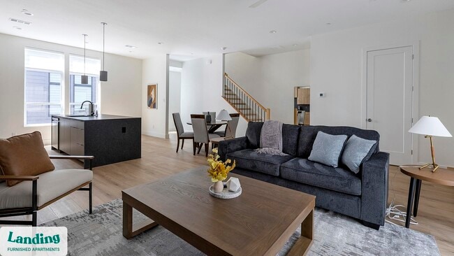 Building Photo - 2206 Arroyo Ave Unit 203.1411237