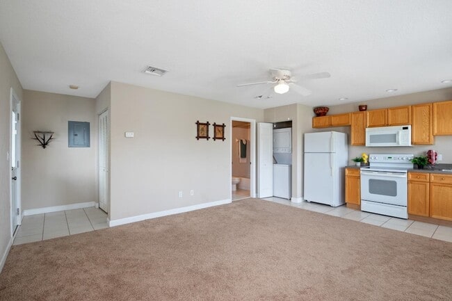 Photo - 3253-1 Stanhope Drive