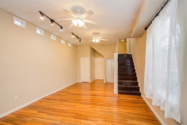 Photo - 5419 Gulfton St Unit H