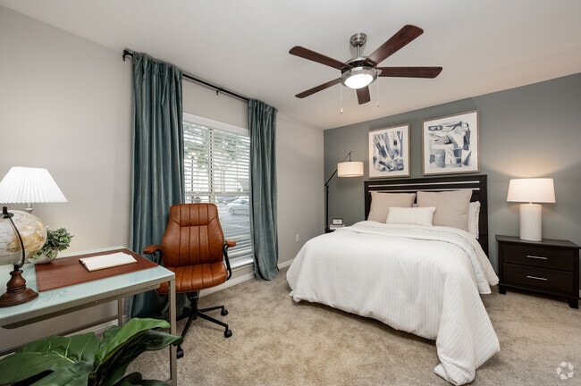 2BR, 2BA - 1,125SF - Primary Bedroom - River Crossing