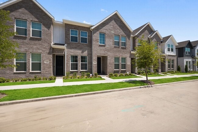 Photo - 5243 Legacy St