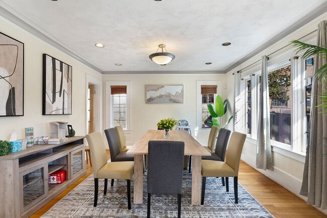 Photo - 1005 E Roy St Unit ID1035931P