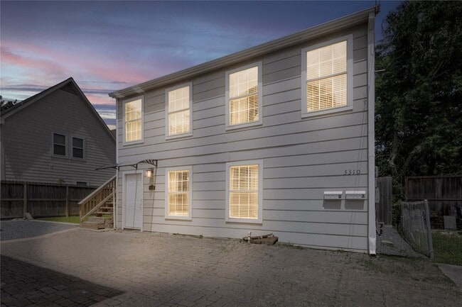 Building Photo - 3310 Crawford St Unit A