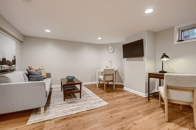 Photo - 1244 York St Unit SI ID1026267P