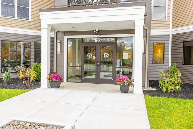 Photo - Six67 College Avenue