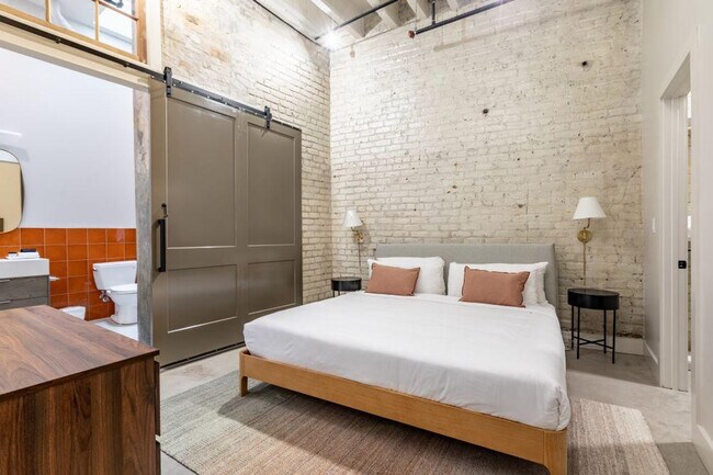 Photo - 315 Girod St Unit ID1267143P