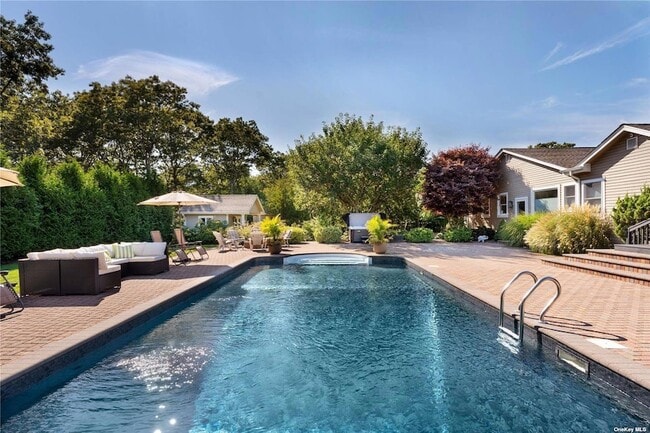 Photo - 60 Lynncliff Rd