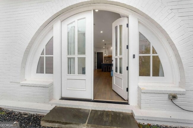 Photo - 510 Heatherden Ave