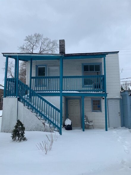 Building Photo - 5716 Calumet Ave Unit 4