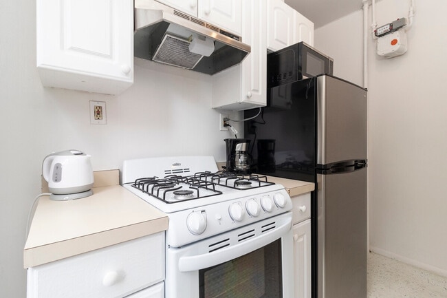 Photo - 306-318 East 96th Street-SI ID1032044P Unit SI ID1032044P