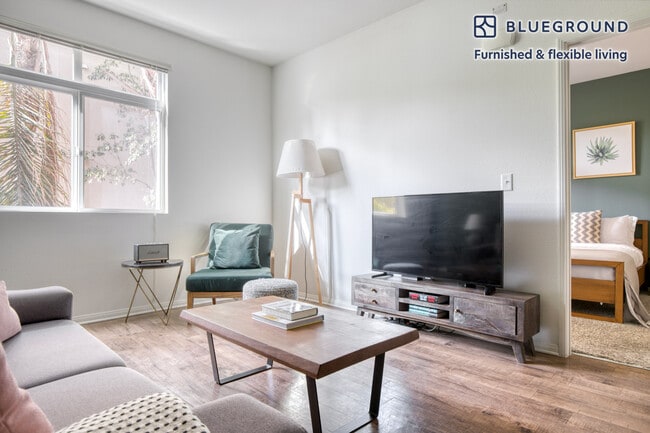 Photo - 8601 Lincoln Blvd