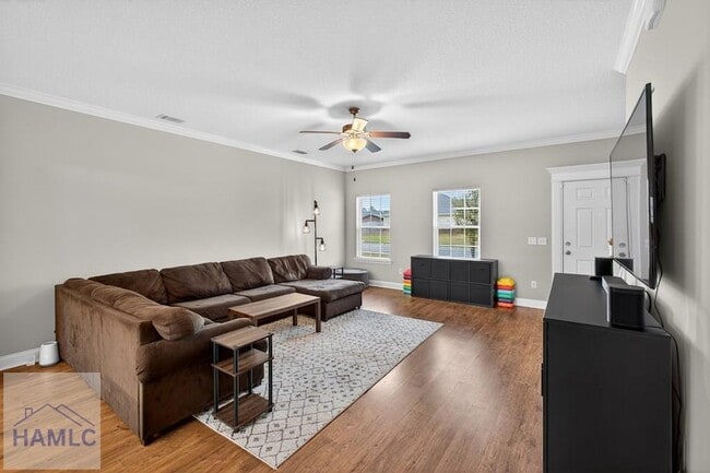 Photo - 245 Alcott Cir