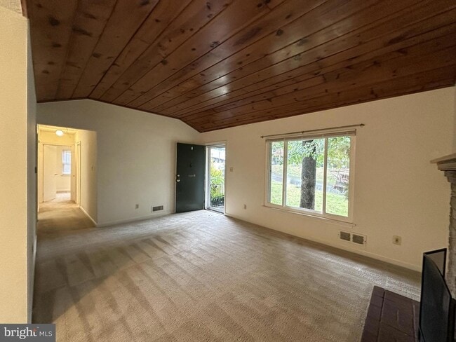 Photo - 2237 Highland Ave