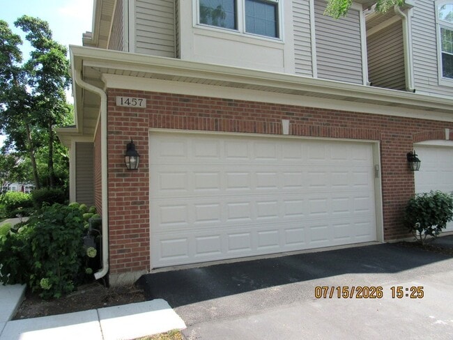 Building Photo - 1457 Sturgeon Bay Ct